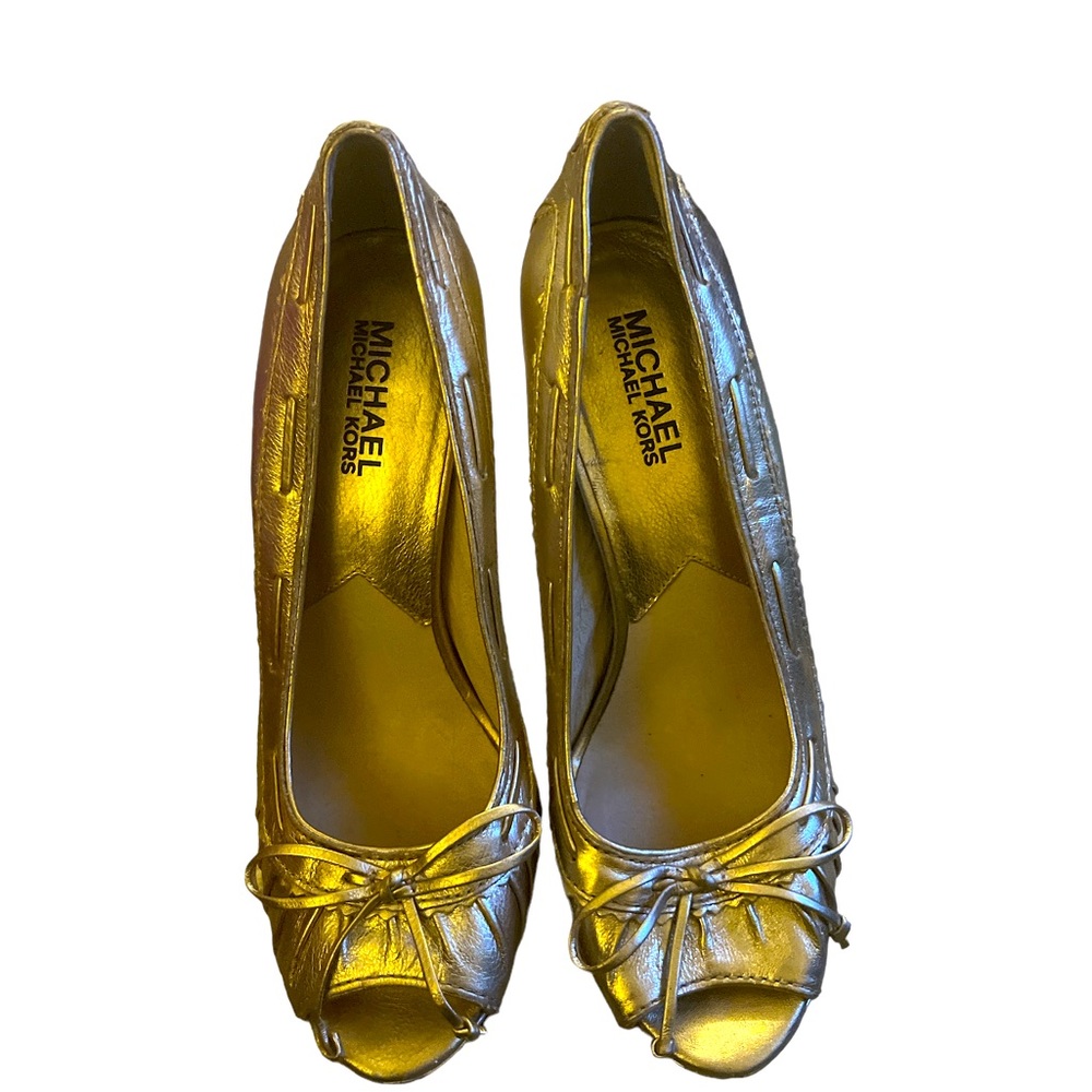 Michael Kors, gold heels 7M